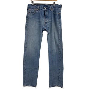 Levi's‎ Men's 501 Original Fit Button Fly 5 Pocket Jeans Medium Wash Size 34